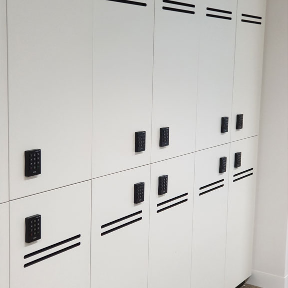 Tronic Pro toimistokalusteissa