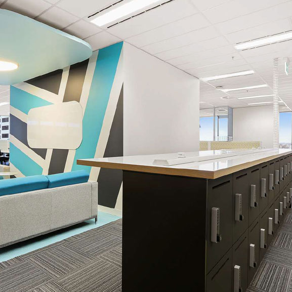 Elock Pro toimistokalusteissa