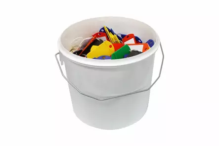 Avaimenper=C3=A4 lajitelma muovisessa =C3=A4mp=C3=A4riss=C3=A4 - Avaimenperät - 102142 - 1