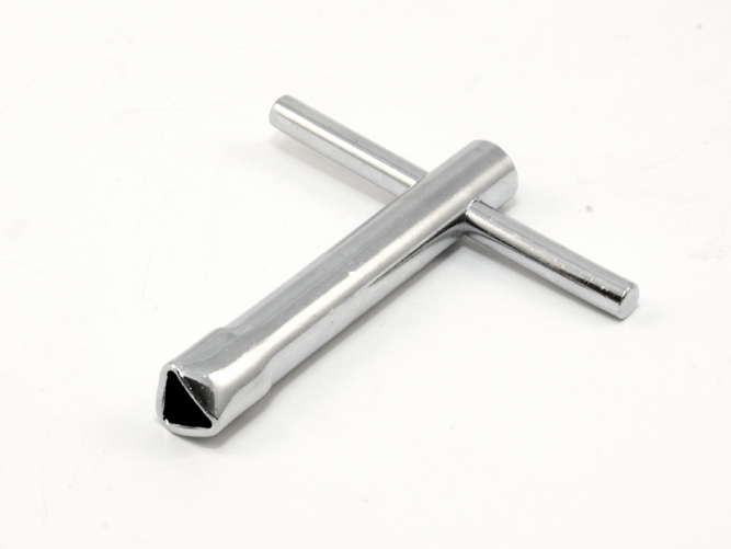 Kolmioputkiavain pikasalvalle. - Avaimet ja avainaihiot - 211002 - 1