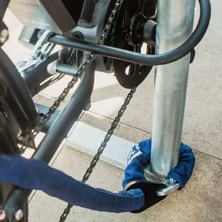 Nailonsukalla pÃ¤Ã¤llystetty lukituskettinki - Lukituskettingit - 208039 - 2